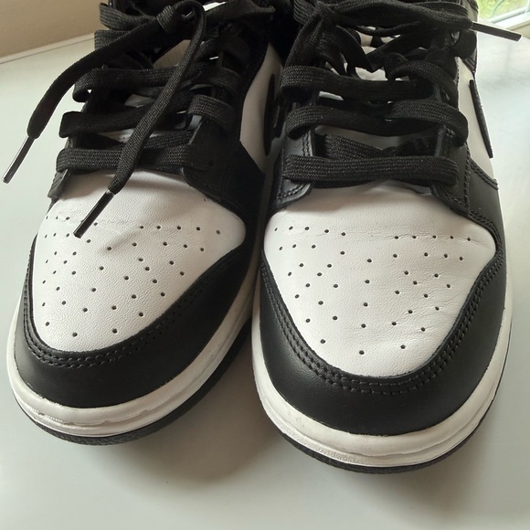 Nike Dunks - Picture 4 of 6